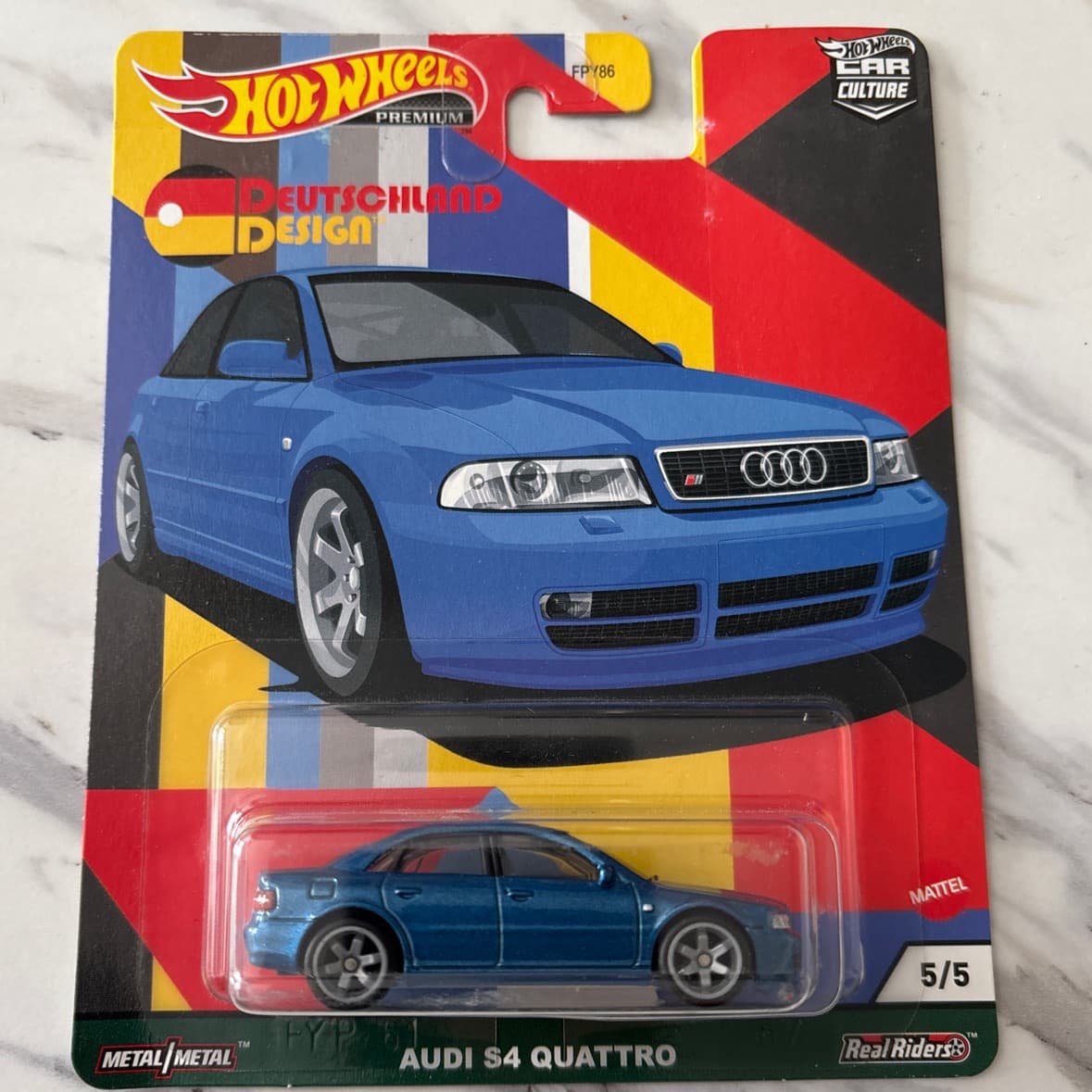 Audi S4 quattro