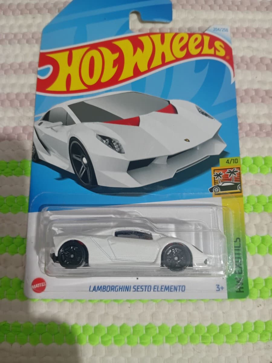 Lamborghini Sesto Elemento
