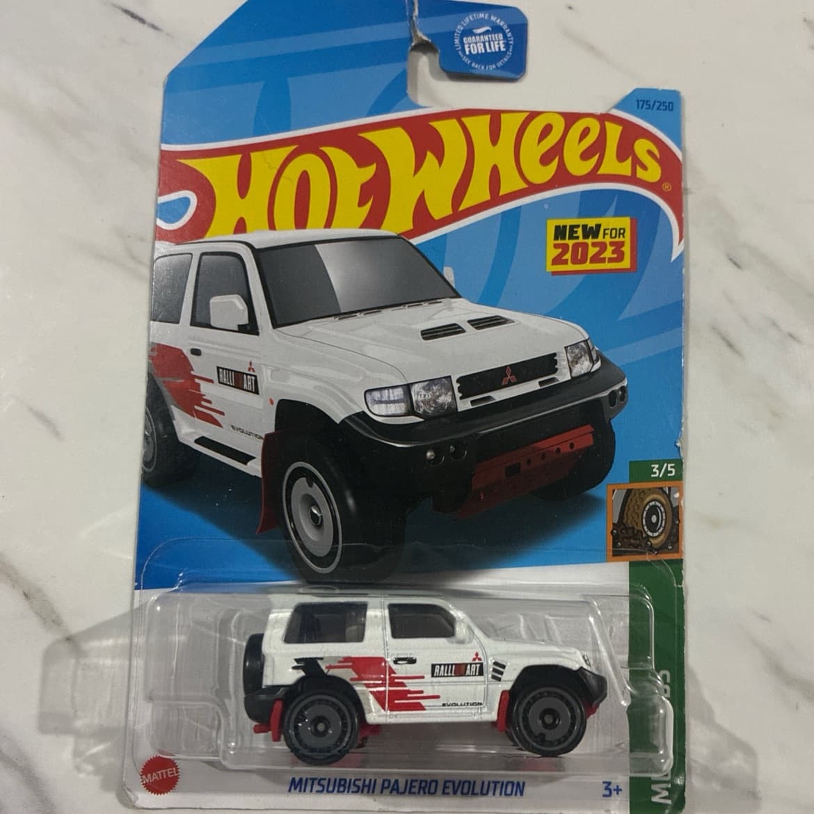 Mitsubishi Pajero Evolution