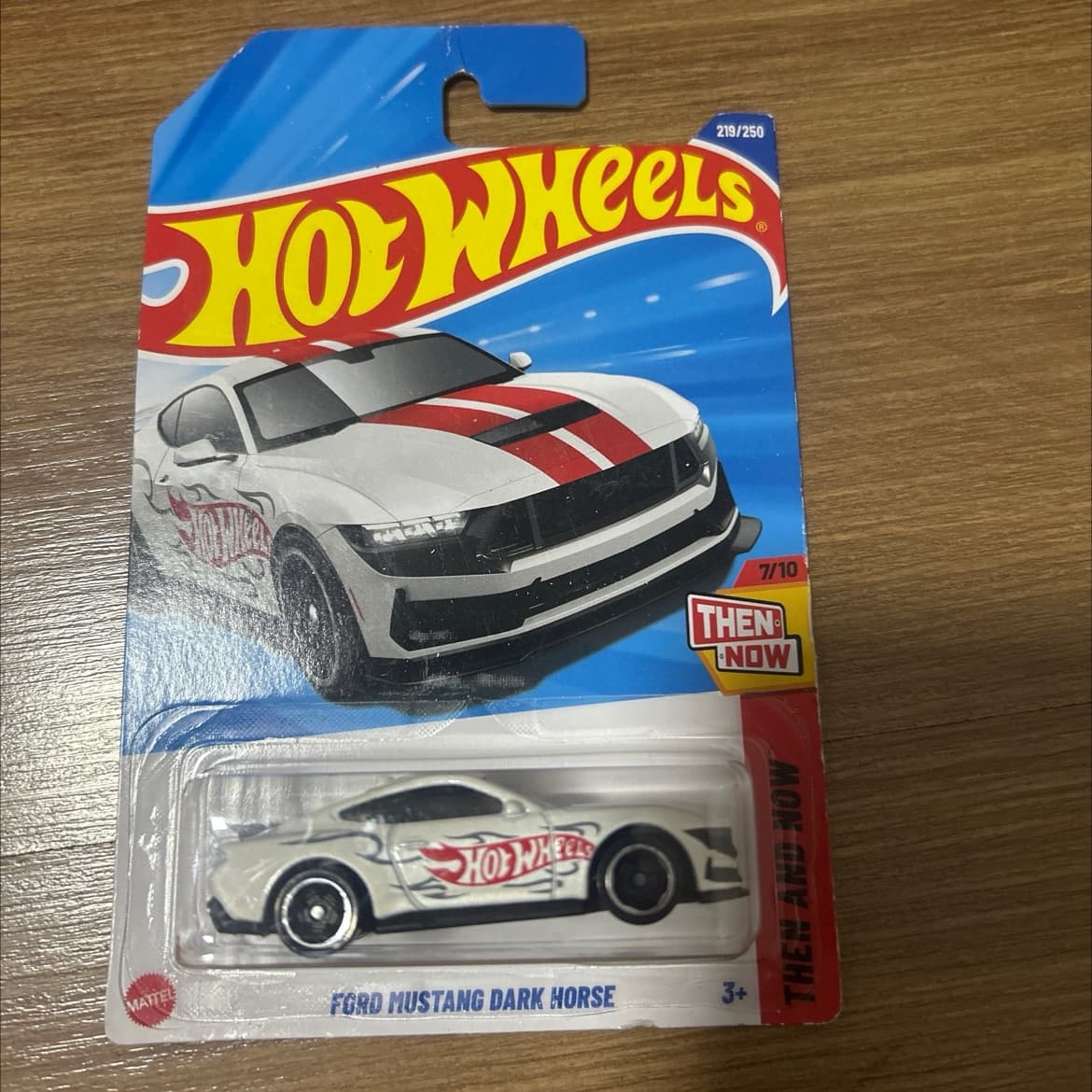 Ford Mustang Dark Horse
