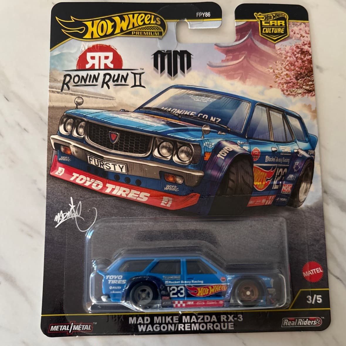 MAD MIKE MAZDA RX-3 WAGON REMORQUE
