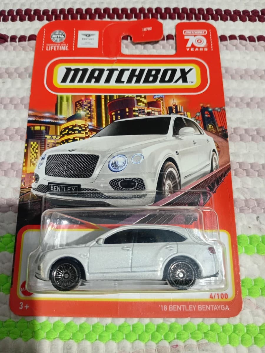 18 Bentley Bentayga