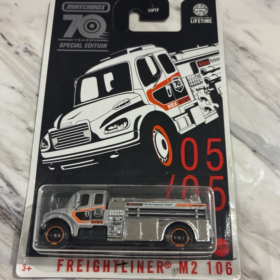 Freightliner Business Class M2 106