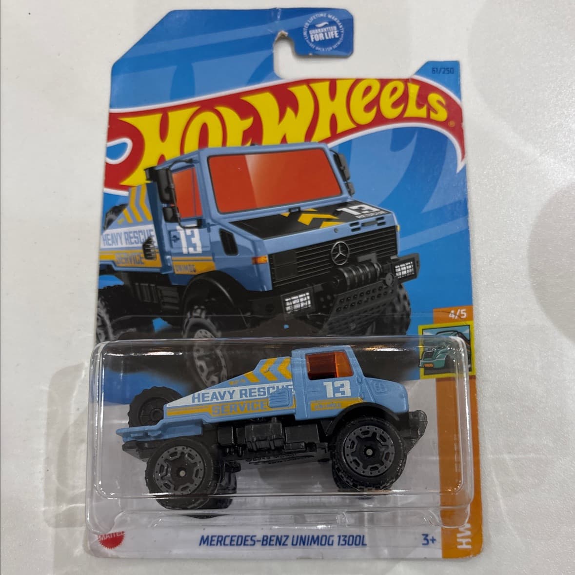 Mercedes-Benz Unimog 1300