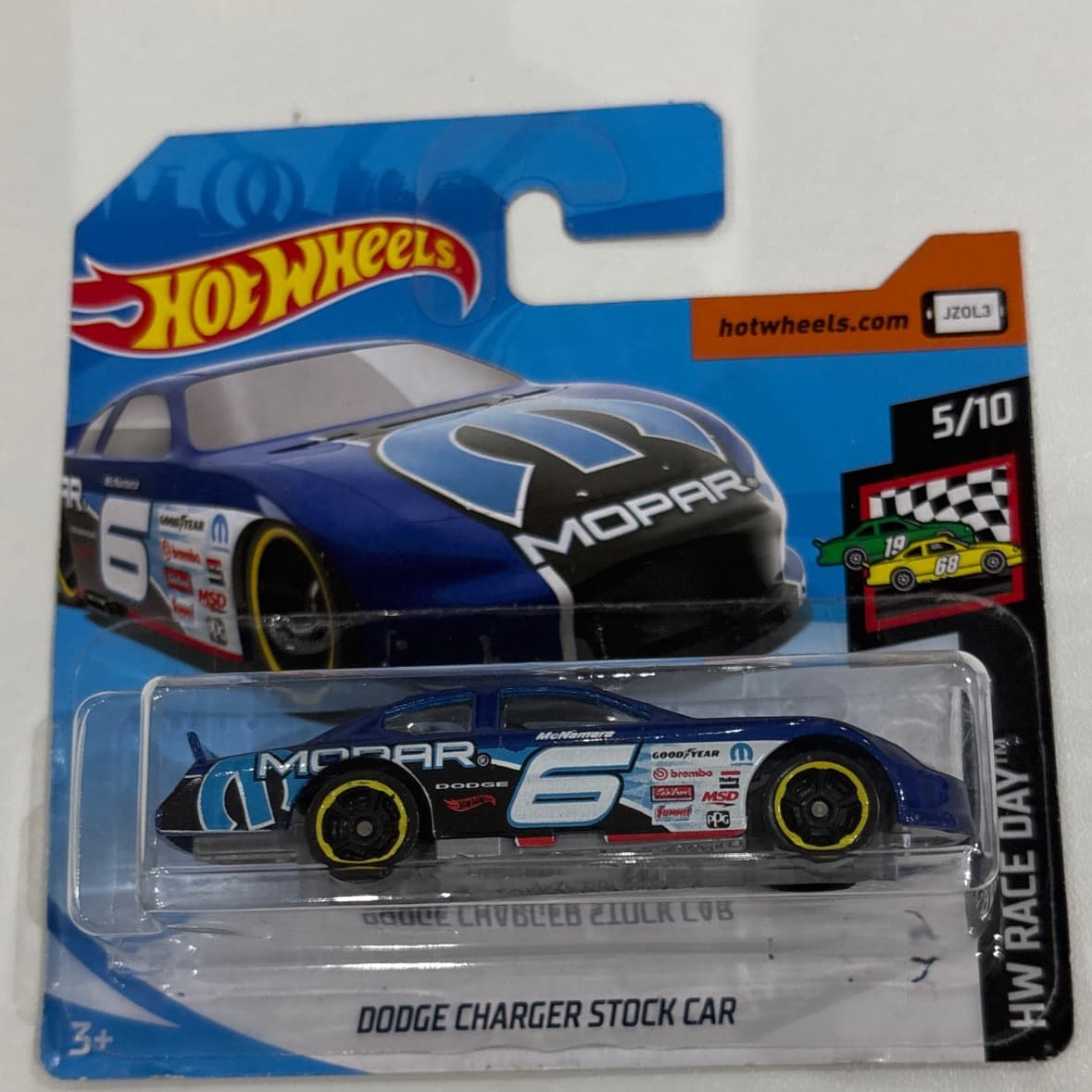 05 Dodge Charger Stock Car
