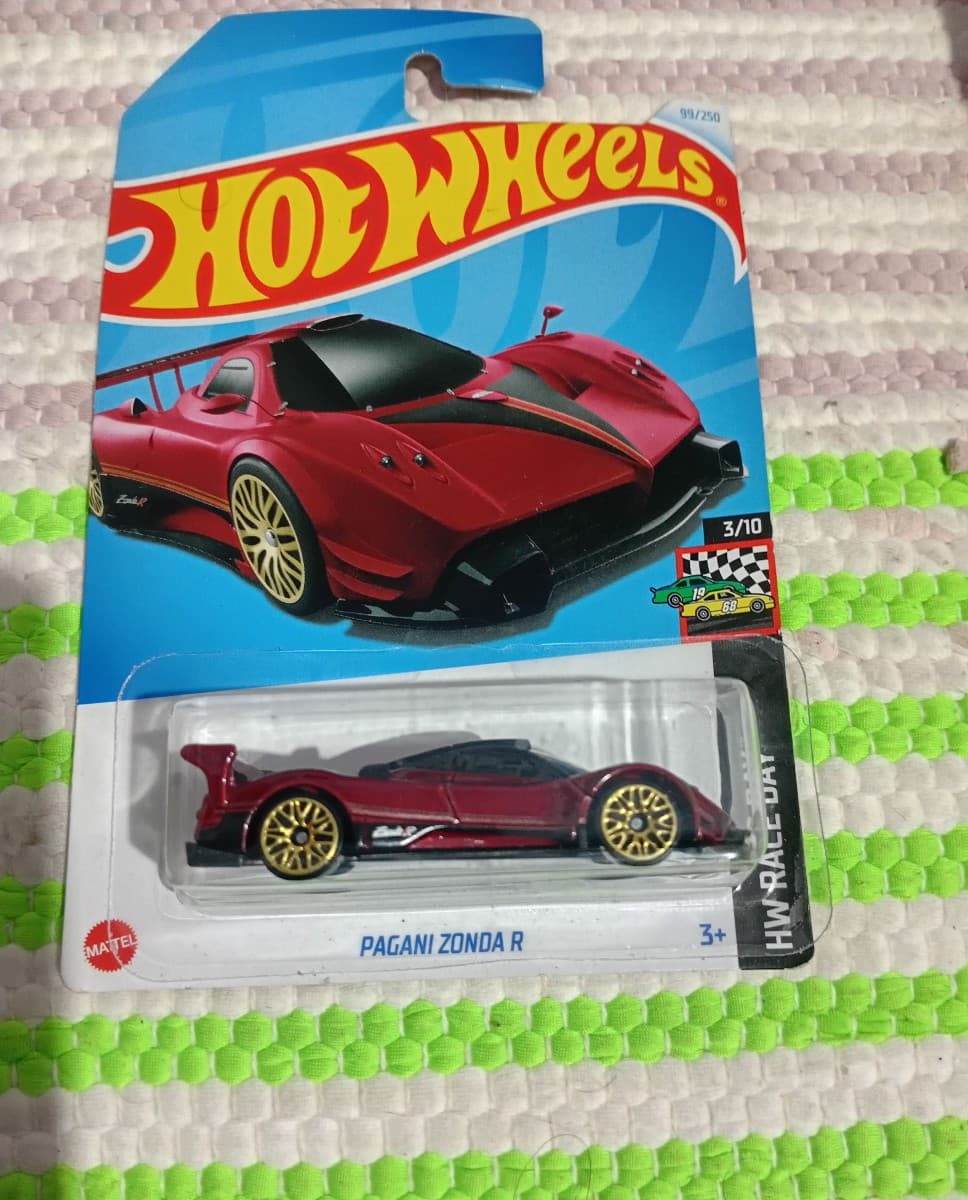 Pagani Zonda R - foto 1