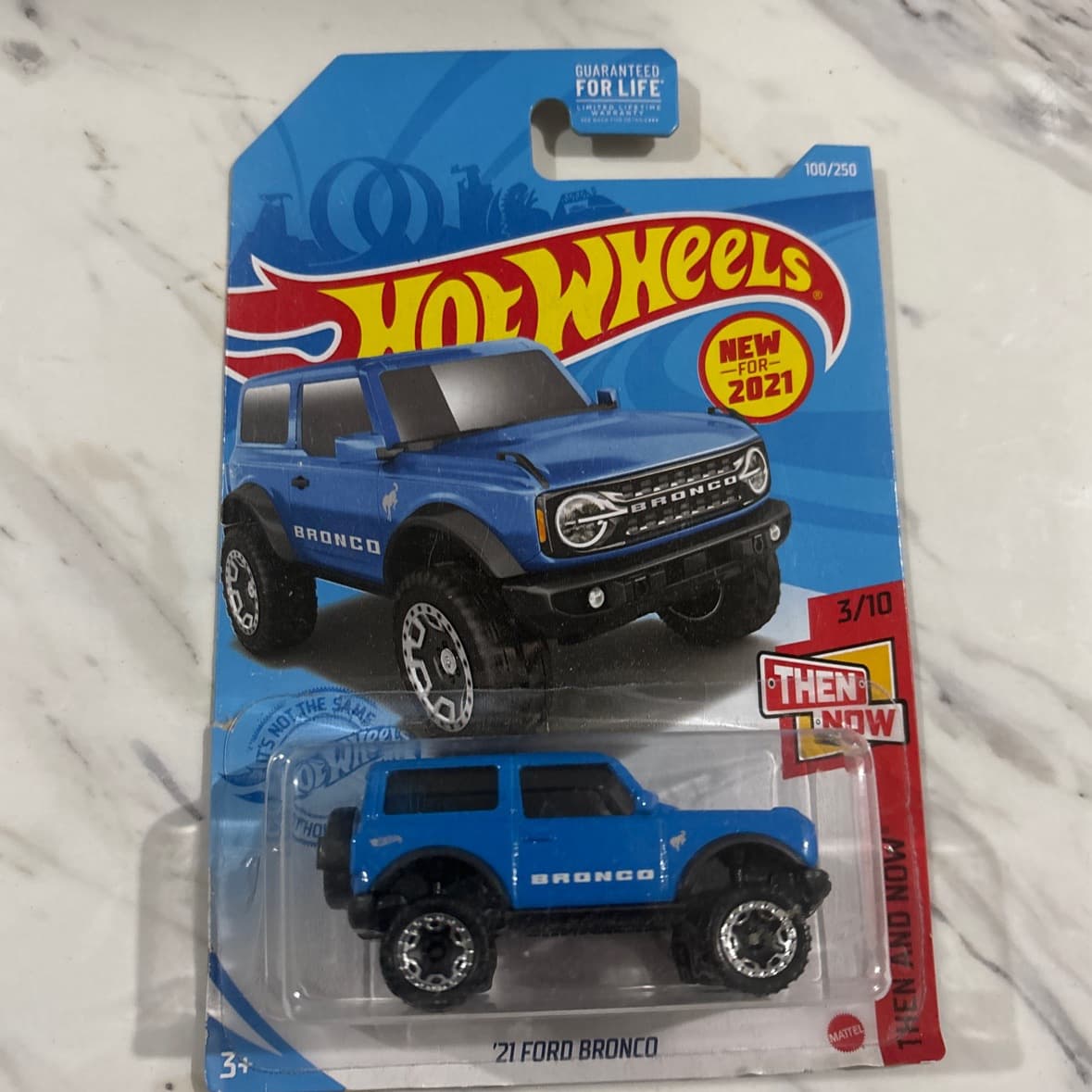 21 Ford Bronco