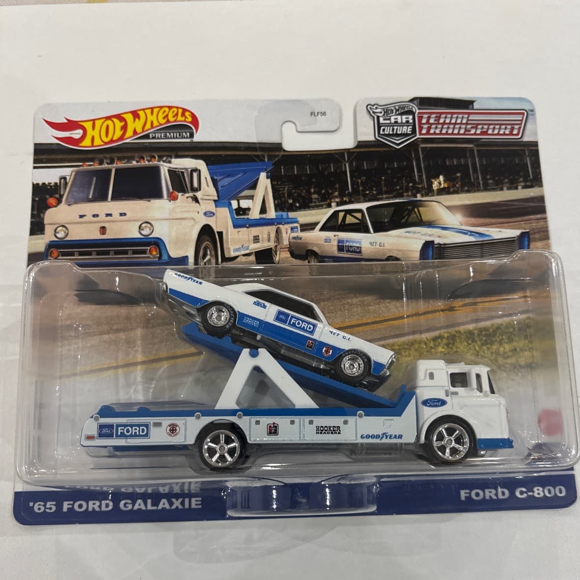 65 Ford Galaxie & Ford C-800