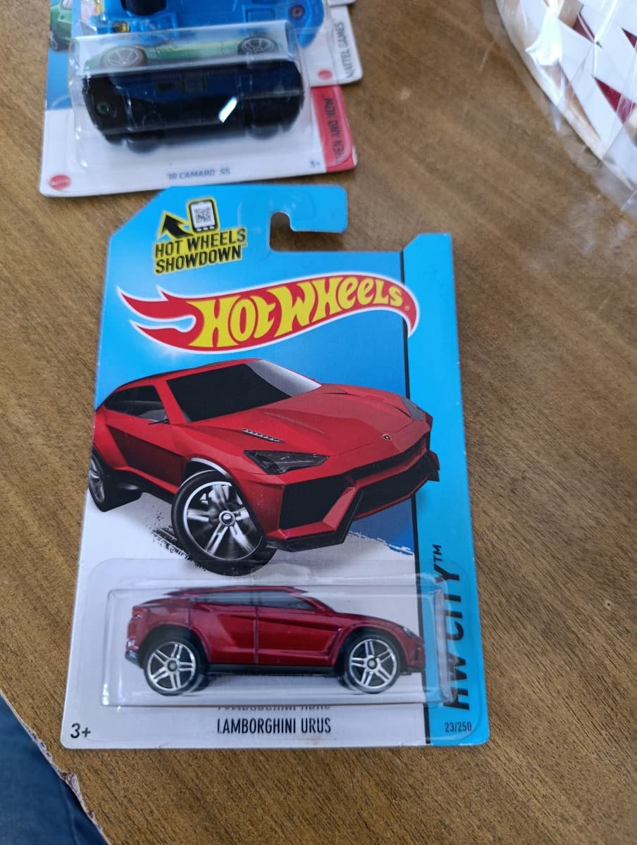 Lamborghini Urus - photo 1