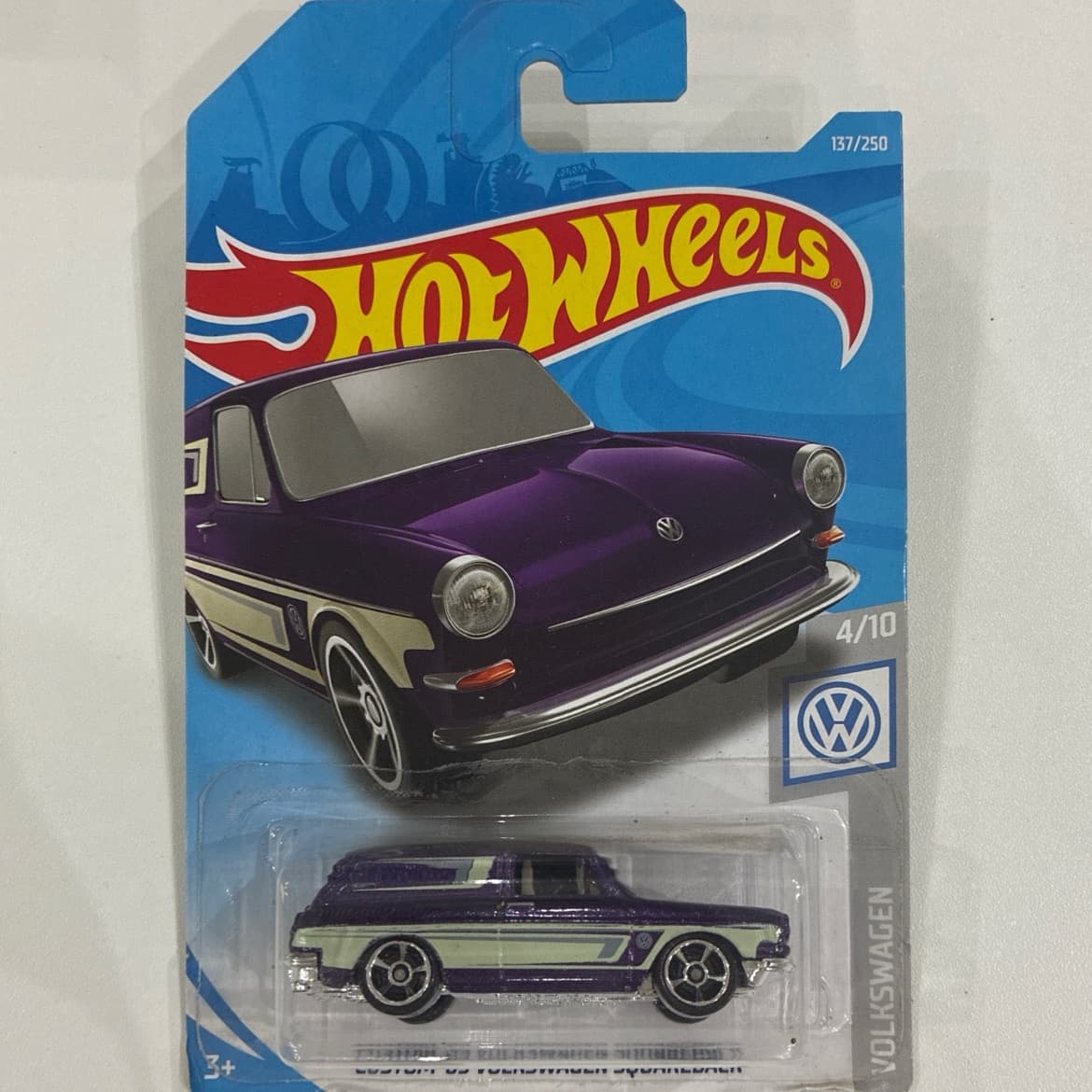 Custom '69 Volkswagen Squareback - photo 1