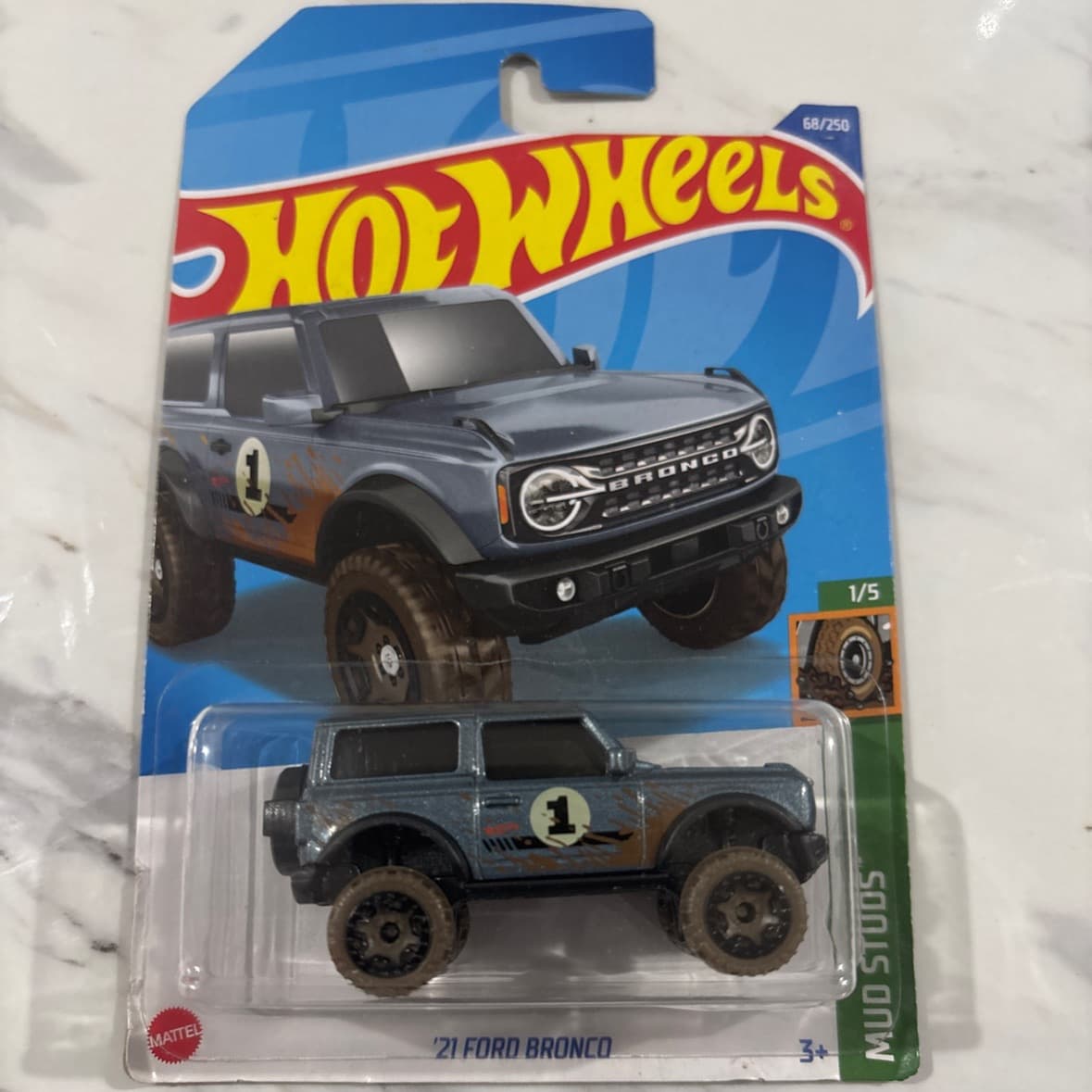 21 FORD BRONCO