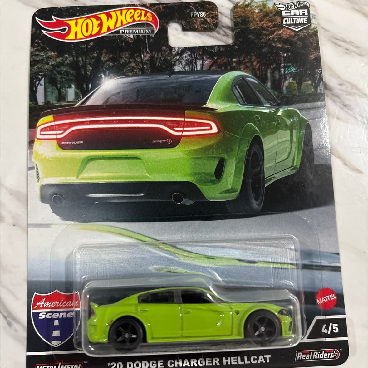 20 Dodge Charger Hellcat