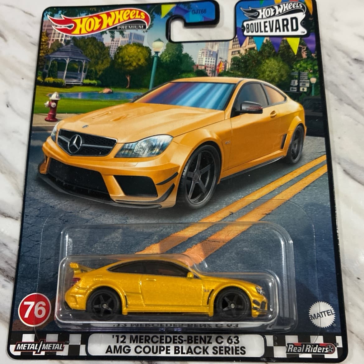 12 Mercedes-Benz C 63 AMG Coupe Black Series