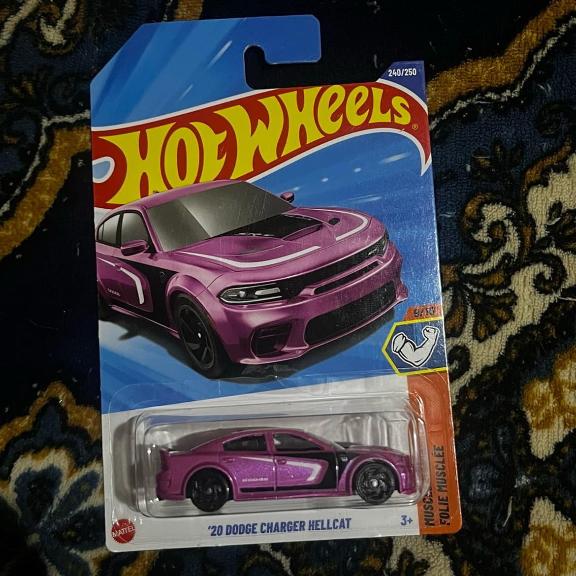 20 Dodge Charger Hellcat