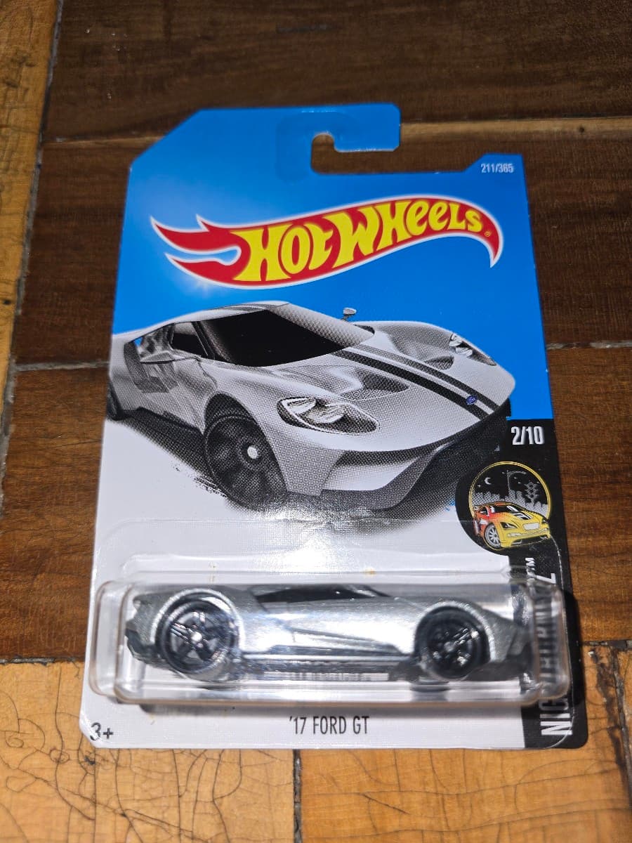 17 Ford GT