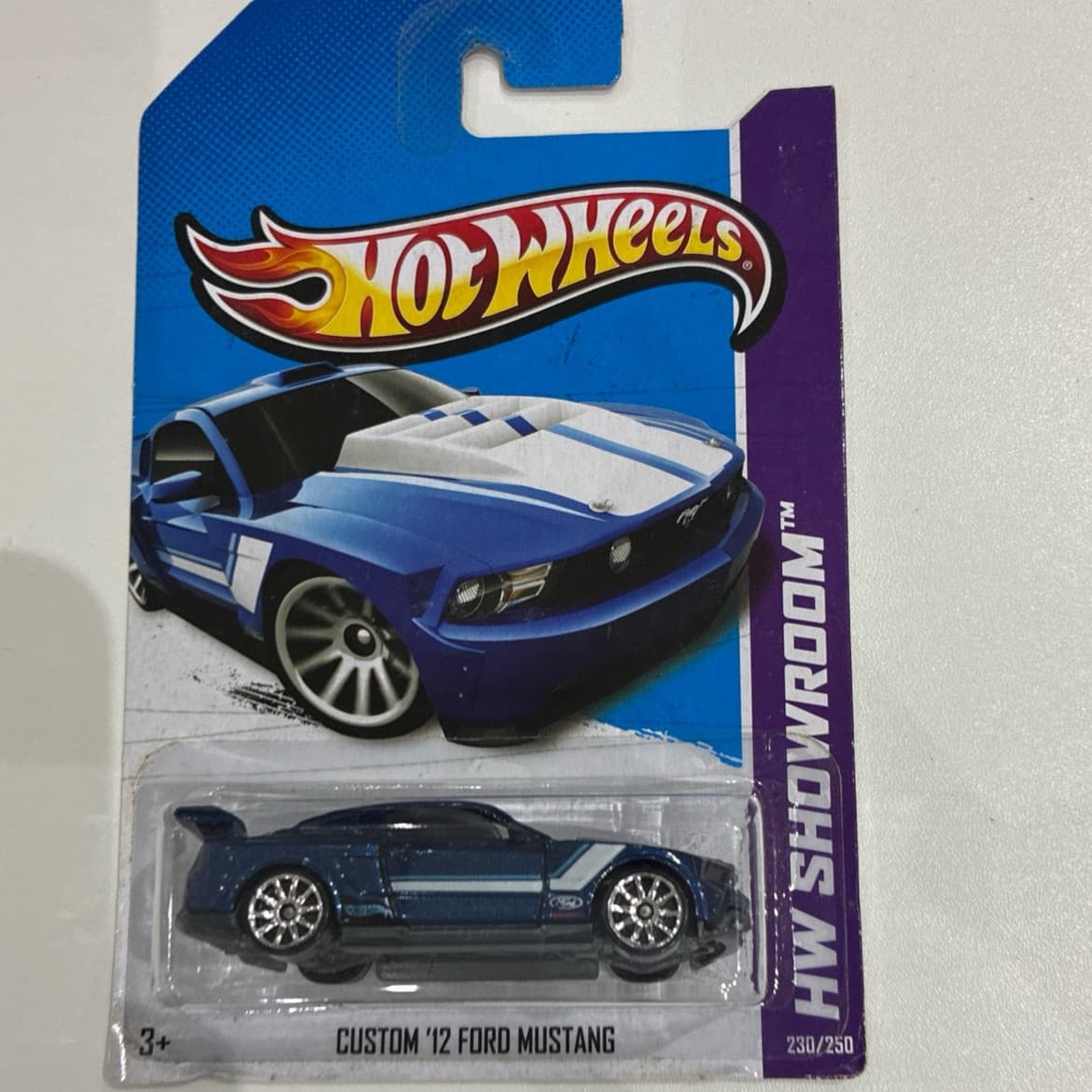 Custom 12 Ford Mustang - foto 1
