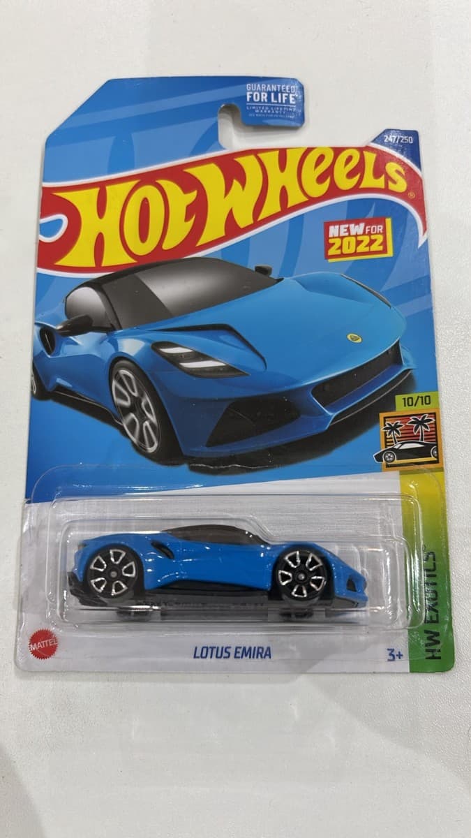 Lotus Emira - photo 1