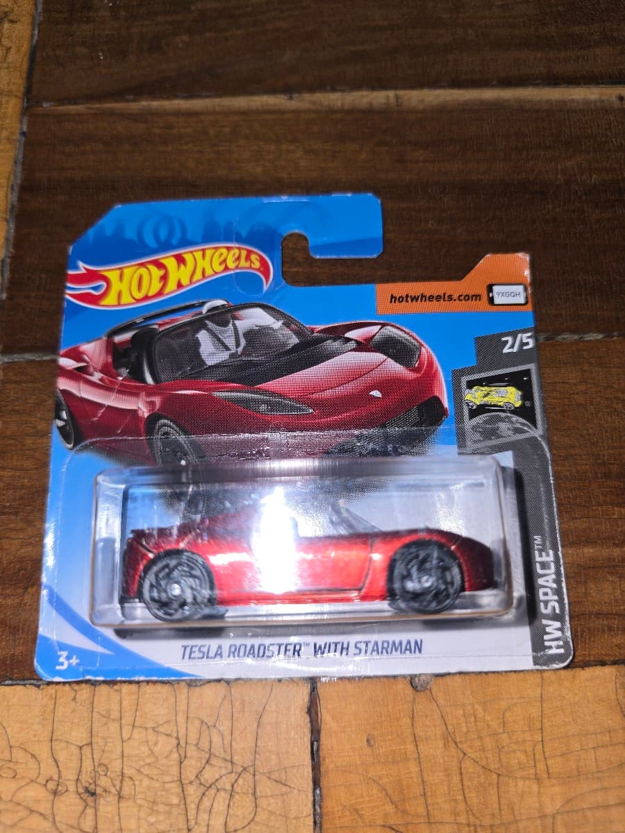 Tesla Roadster with Starman - photo 1