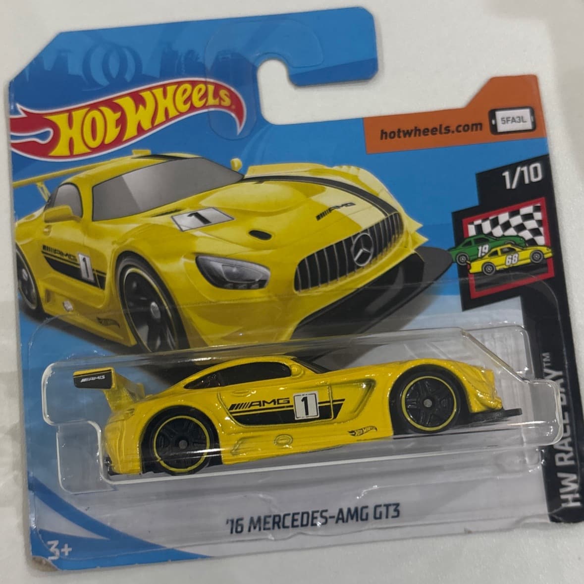 16 Mercedes-AMG GT3