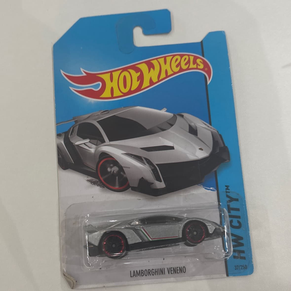 Lamborghini Veneno - foto 1